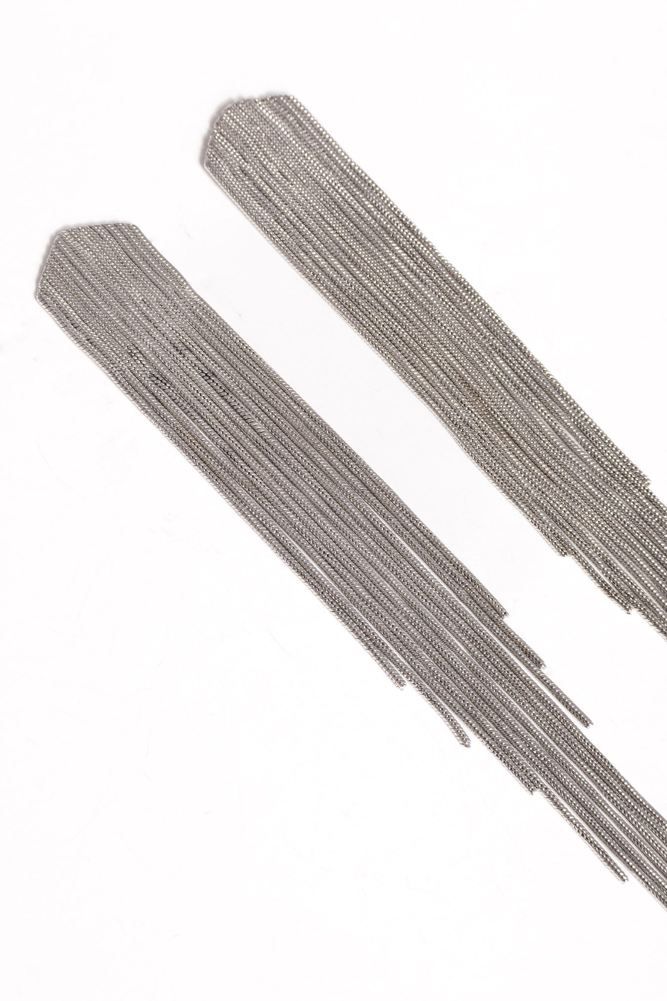 Pendientes Care Plata